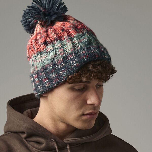 Corkscrew pom pom beanie Thumbnail